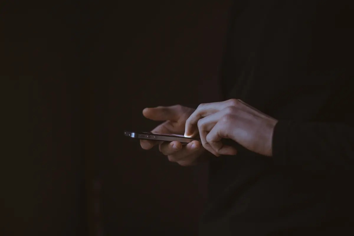 leave your assistant alone